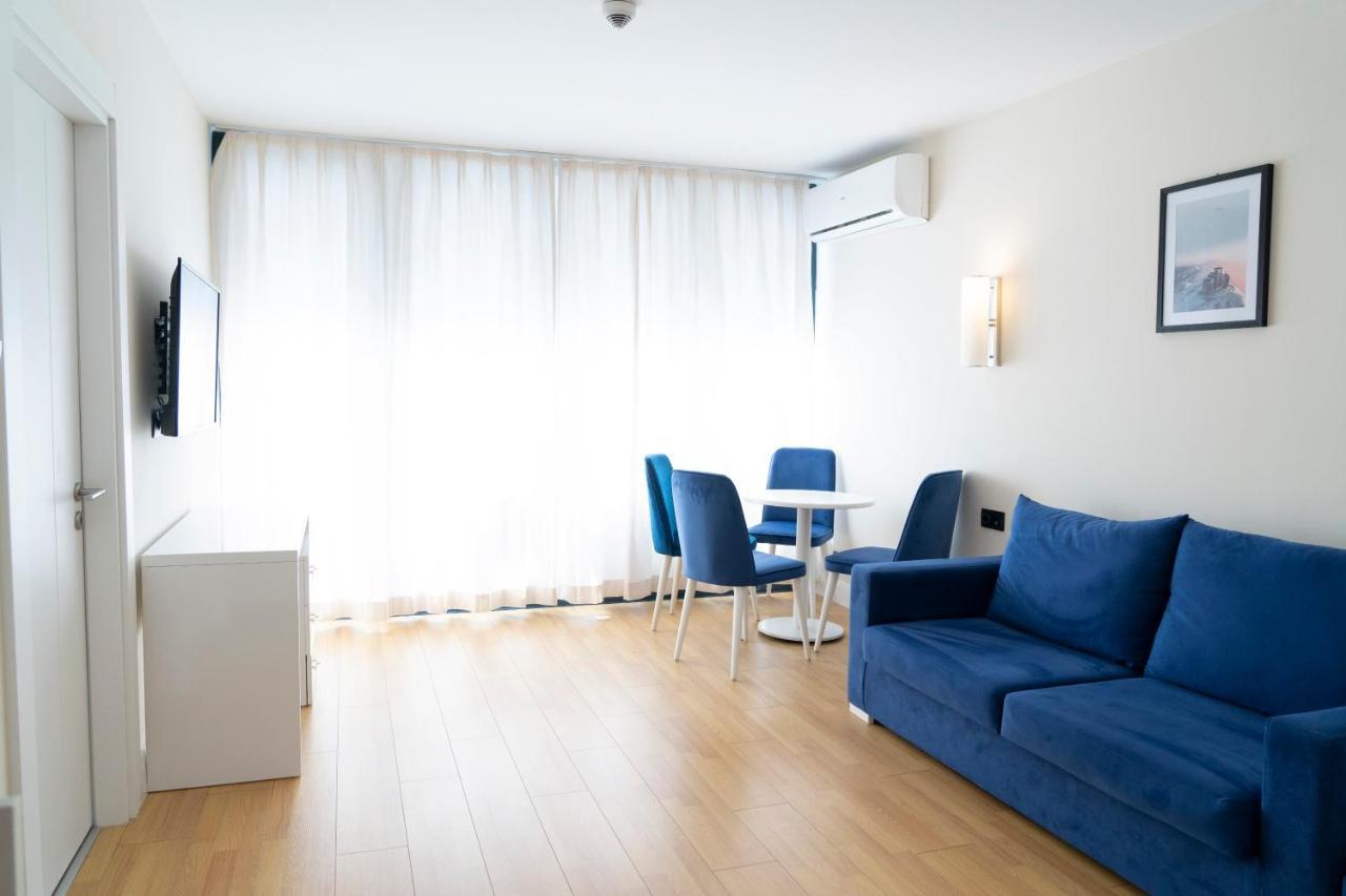 Orbi Sea View Apartment Batumi Ngoại thất bức ảnh